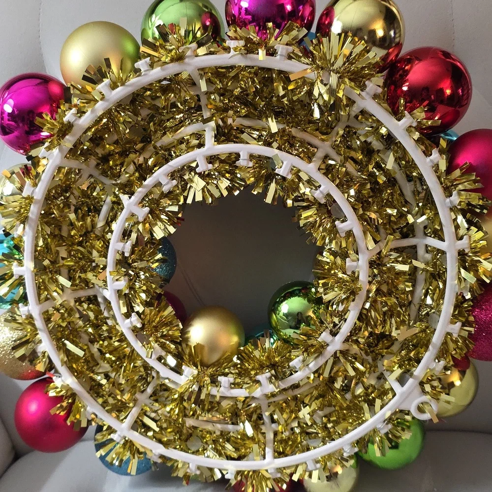 Signature Select Festive Multicolor Holiday 12